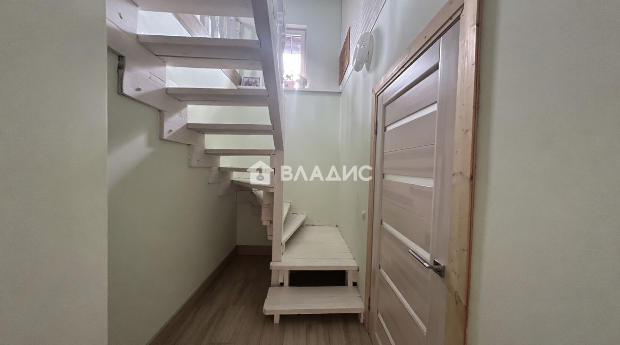 Дом 96.4 м2 участок 6 сот.