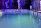 Большая сауна с бассейном и банкетным залом в Калининграде — парная, фитобочка, караоке