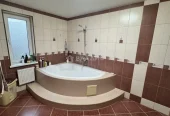 Продается 2-этажный дом, 212 м2, 8.08 сот