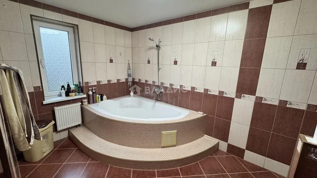 Продается 2-этажный дом, 212 м2, 8.08 сот