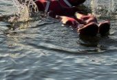 Айс-флоатинг и медитация на воде — плавание в гидрокостюме с инструктором.
