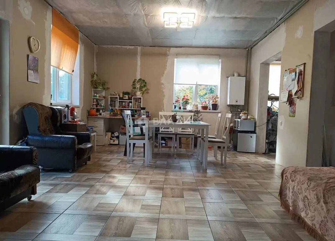Продается 2-этажный дом, 135 м², 8 сот.
