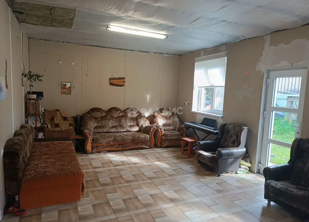 Продается 2-этажный дом, 135 м², 8 сот.