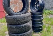 Продам два комплекта зимней резины на Ауди 45