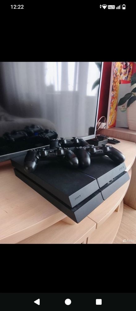 Продаётся Playstation 4 1216B 3 ревизии на 1ТБ