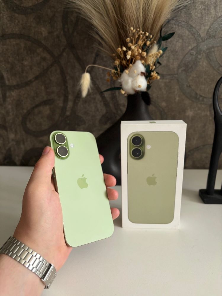 Обменяю iPhone 17 256 Green