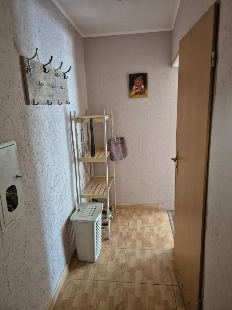 Сдаëтся 2 комнатная квартира ул Войнич