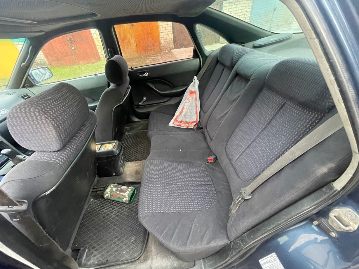 Продам хонду аккорд 95год 2.0 бензин.