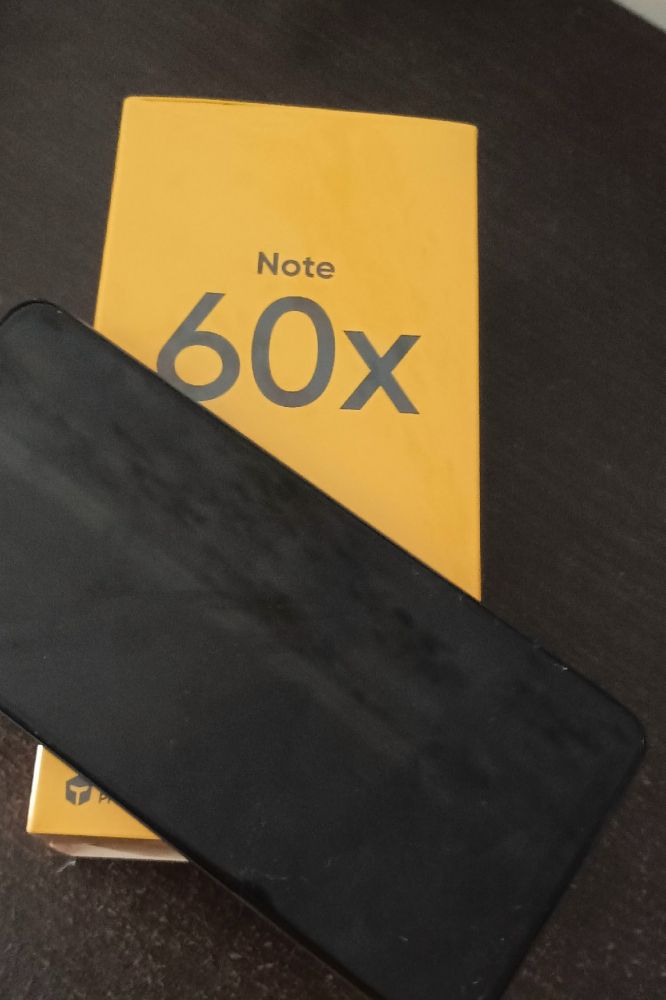 Продается новый смартфон real me note 60 x