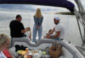 Прогулки, экскурсии, путешествия, отдых на воде с атракционами, пикники, купание