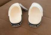 Продаю crocs сланцы, унисекс, оригинал, новые с биркой.