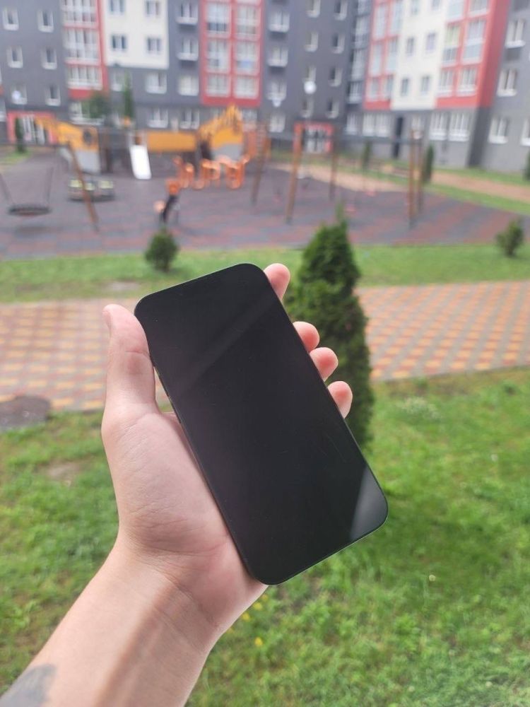 Продам iPhone 13, 100% акб, 128gb