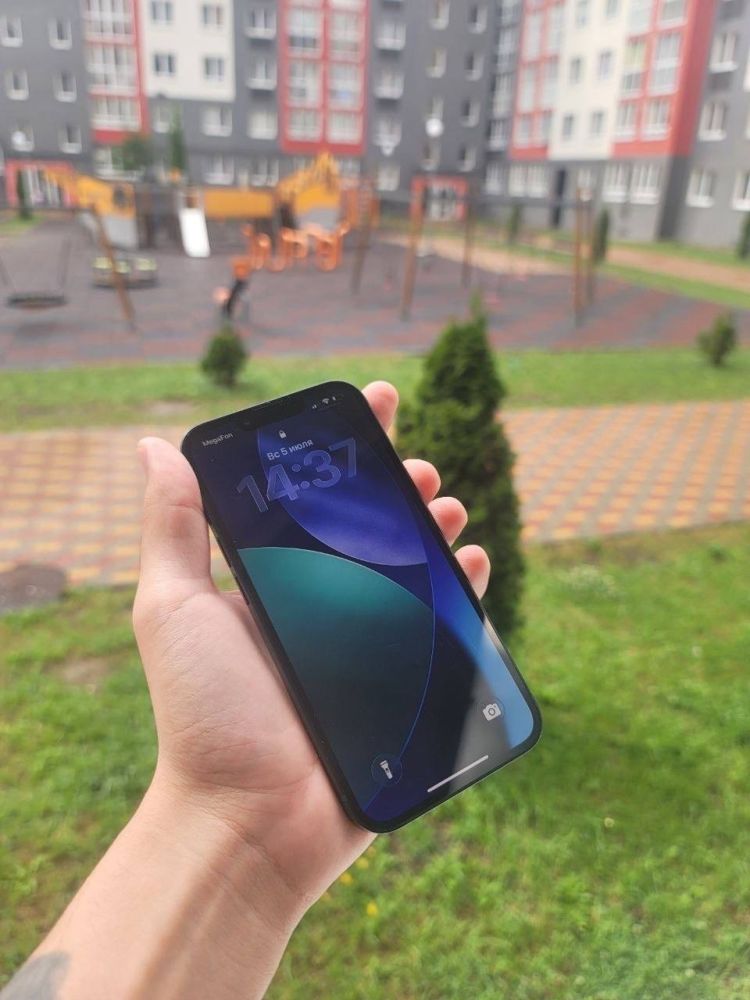 Продам iPhone 13, 100% акб, 128gb