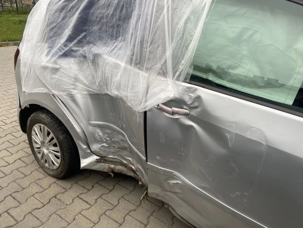 Volkswagen Golf Plus 2011 1.6 МТ, машина после дтп