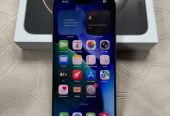 Продаю iPhone 16 Pro Natural Titanium