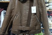 Продам, всё новое жилетка, куртка, дубленка