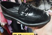 Продам женскую обувь