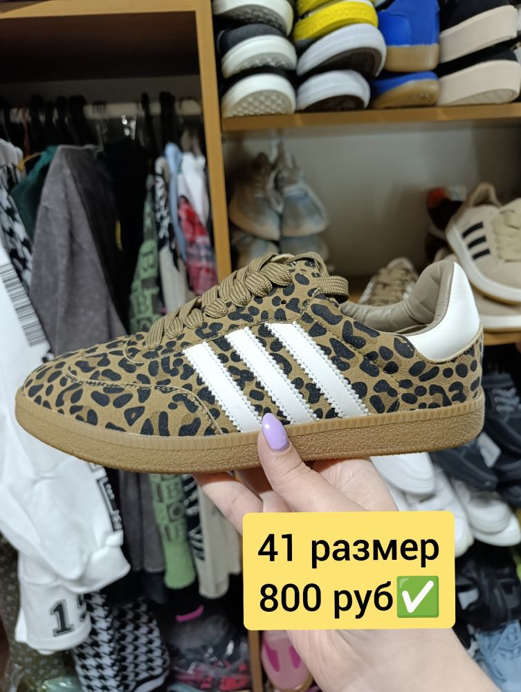 Продам женские кроссовки. 10 моделей