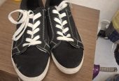 Продам джинсы, джемпер, кофта, кроссовки, кеды. Цена за всё