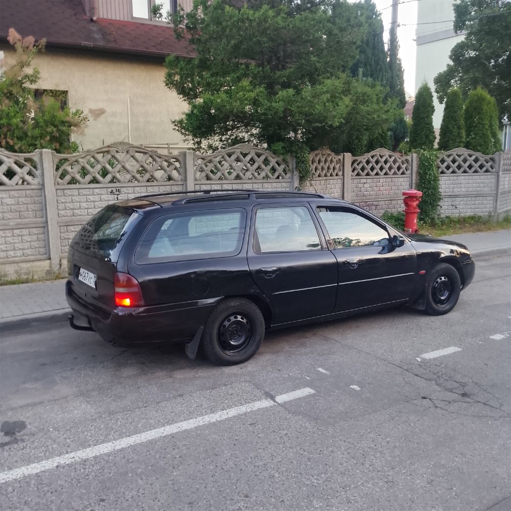 Продам форд Мондео унивесал 1,8 дизель механика