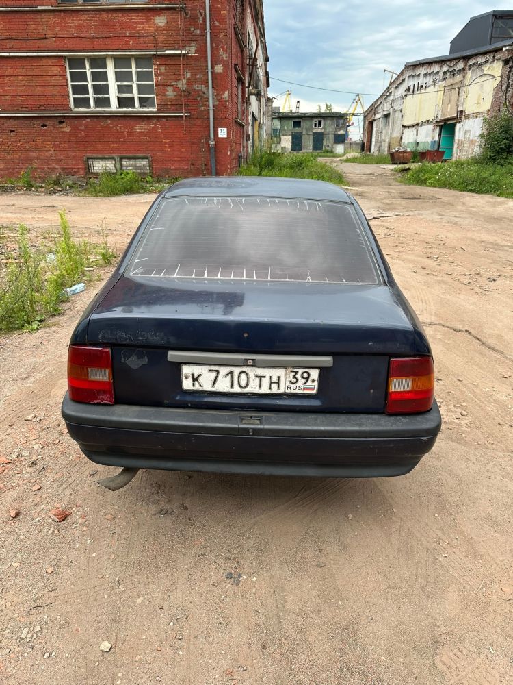 Опель вектра 1991г 1.8 бензин механика