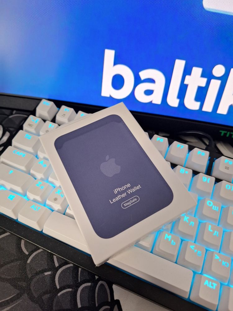 Картхолдеры на iPhone