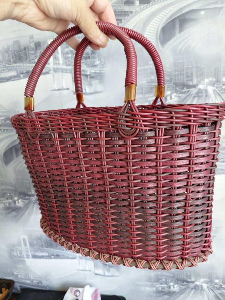 Продам изделия из искусственного ротанга