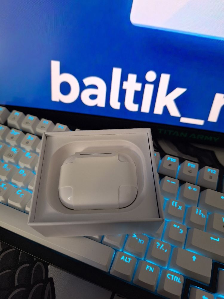 Наушники AirPods Pro 3