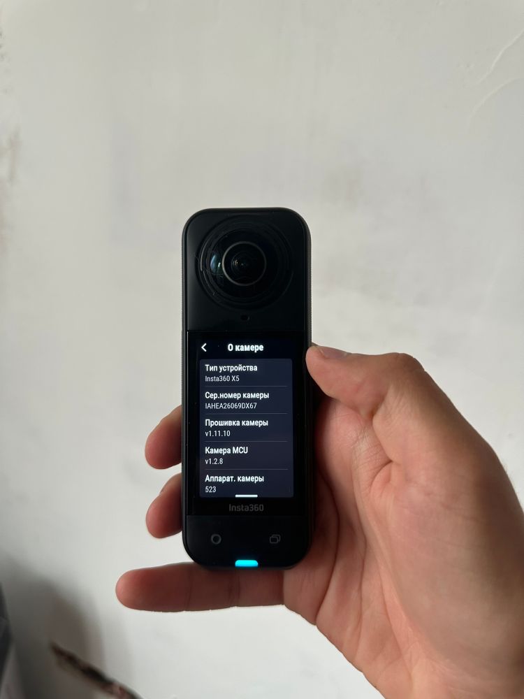 Панорамная экшен-камера Insta360 X5 с увеличенной матрицей 1/1,28 дюйма