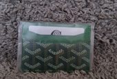 В наличии доступны картхолдеры Goyard