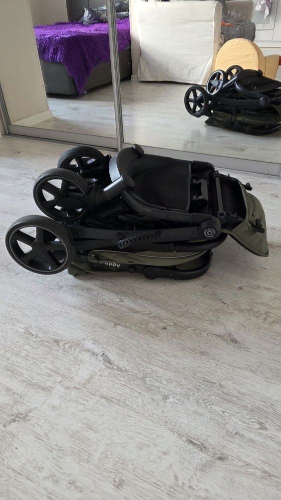 Продаю легкую и маневренную прогулочную коляску Peppy Polo 2.0 с большим комплектом