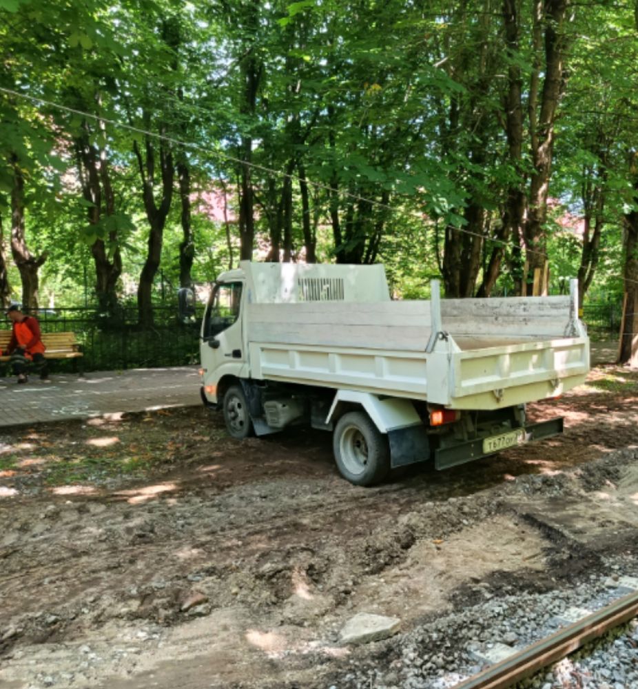 Продам японский минисамосвал Hino 300 ( Dutro ) 2014 года