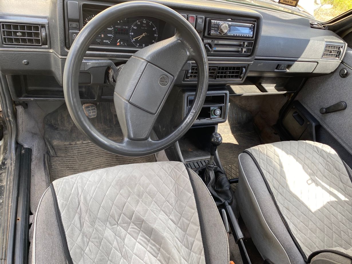 Volkswagen Jetta 1.6 бензин