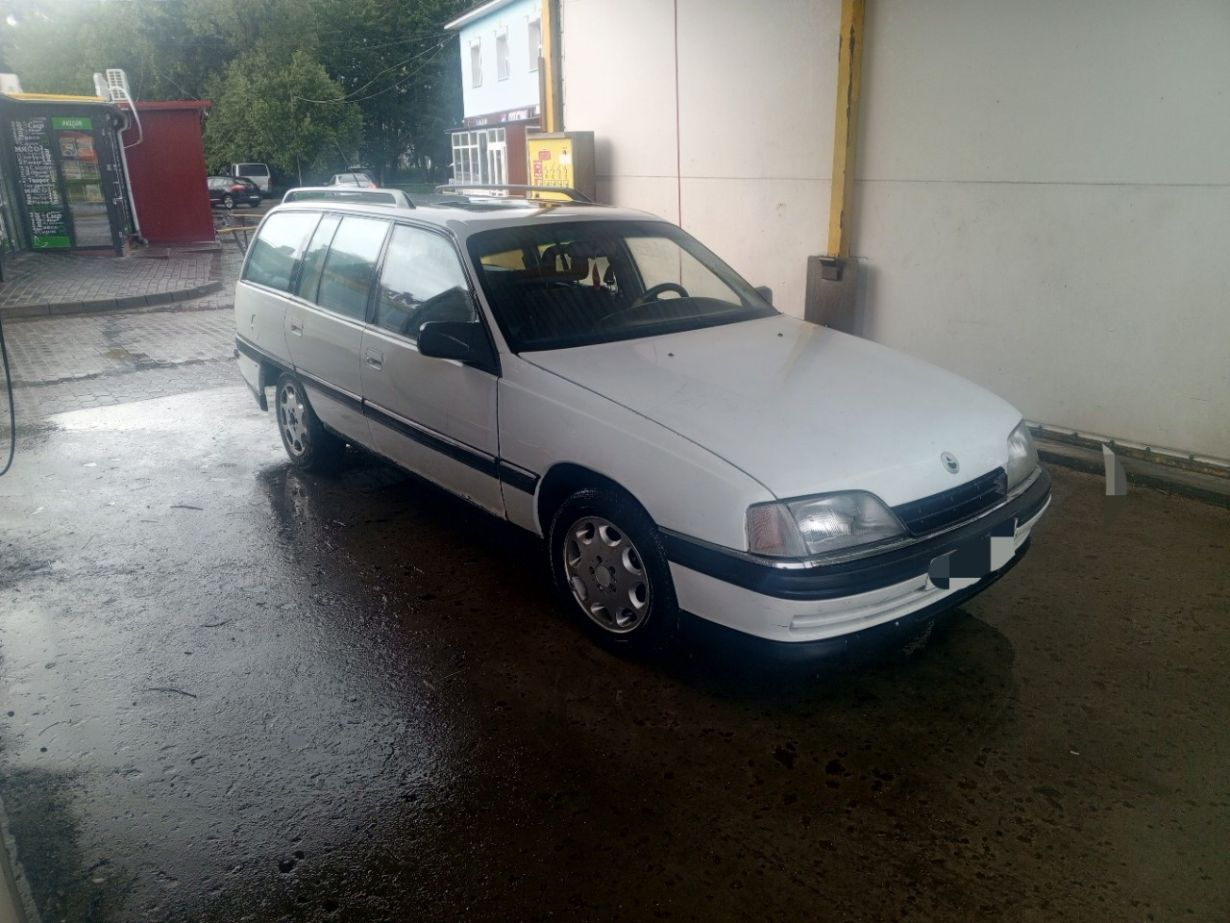 Продам или обменяю Opel Omega Караван (2.3 дизель)