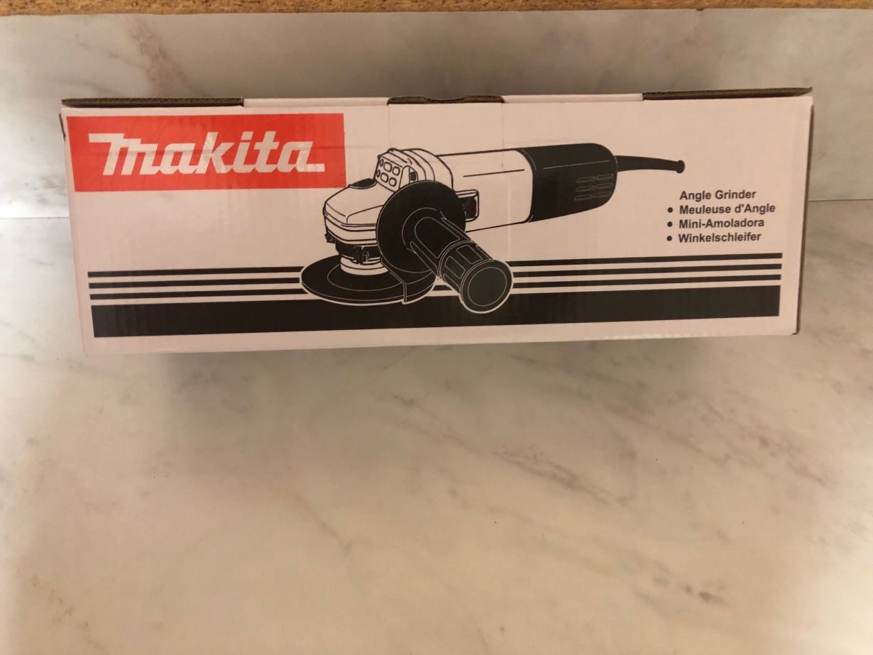 Продаются болгарки (УШМ) Makita 9558HN