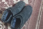 Продам, новые 42 размер