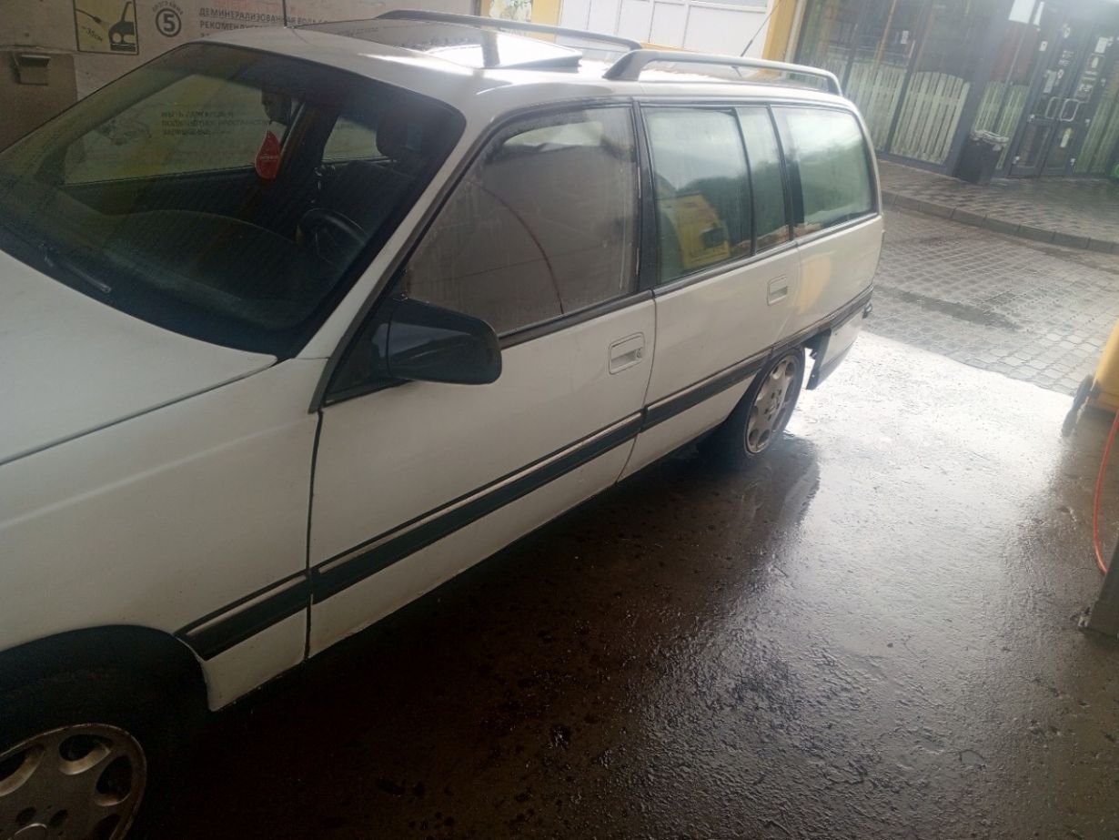 Продам или обменяю Opel Omega Караван (2.3 дизель)