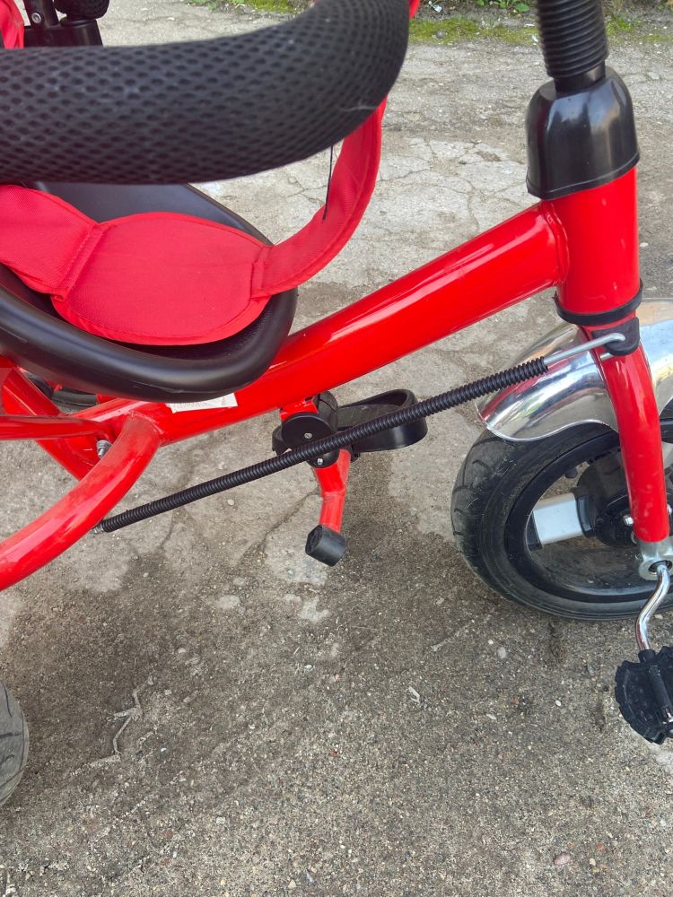 Продам детский велосипед с родительской ручкой