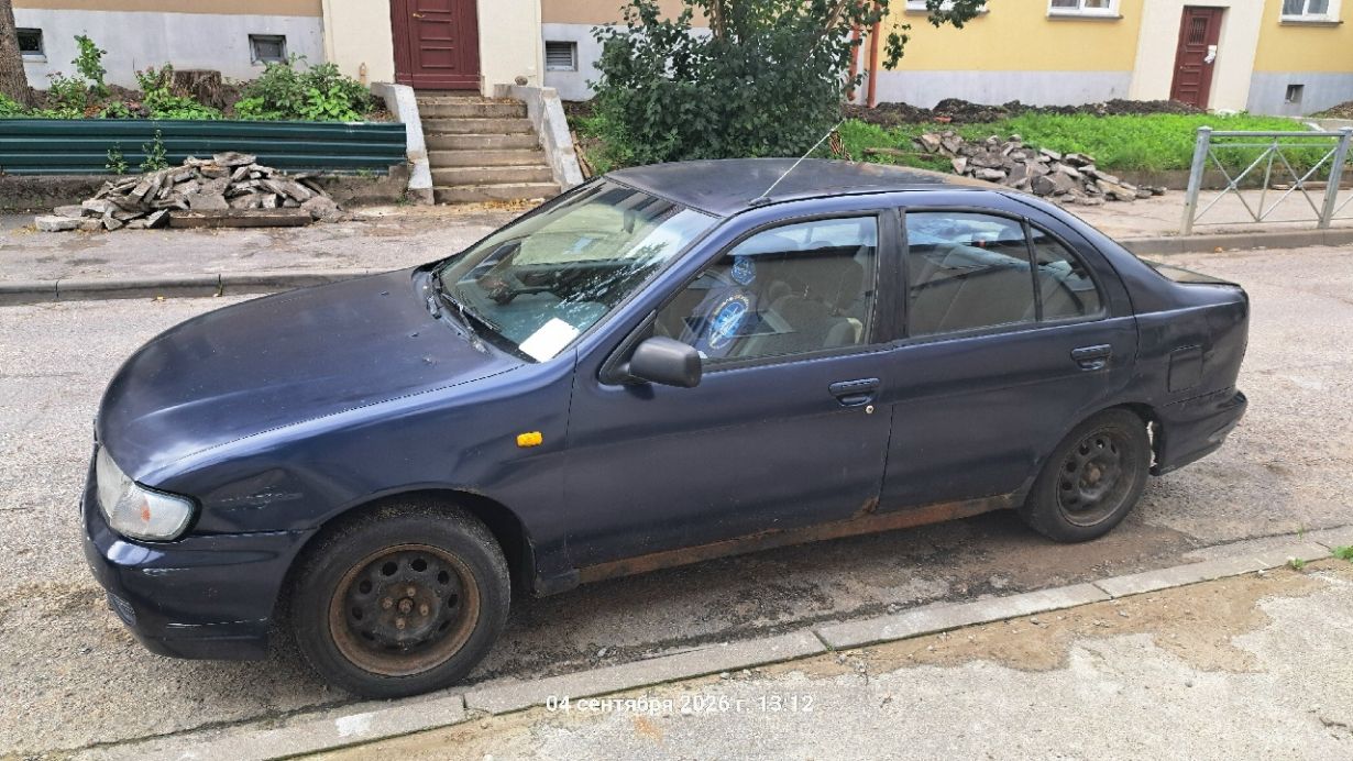 Nissan Almera n15 1997