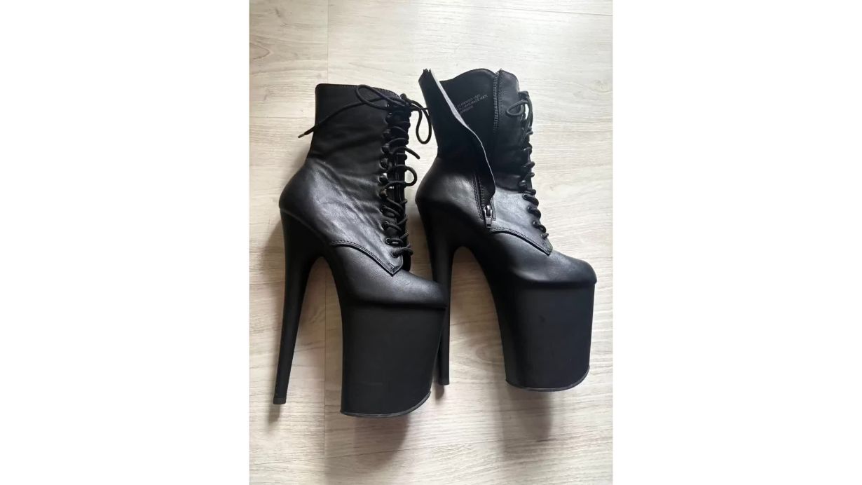 Оригинальные стрипы тройки Pleaser, размер 35-36
