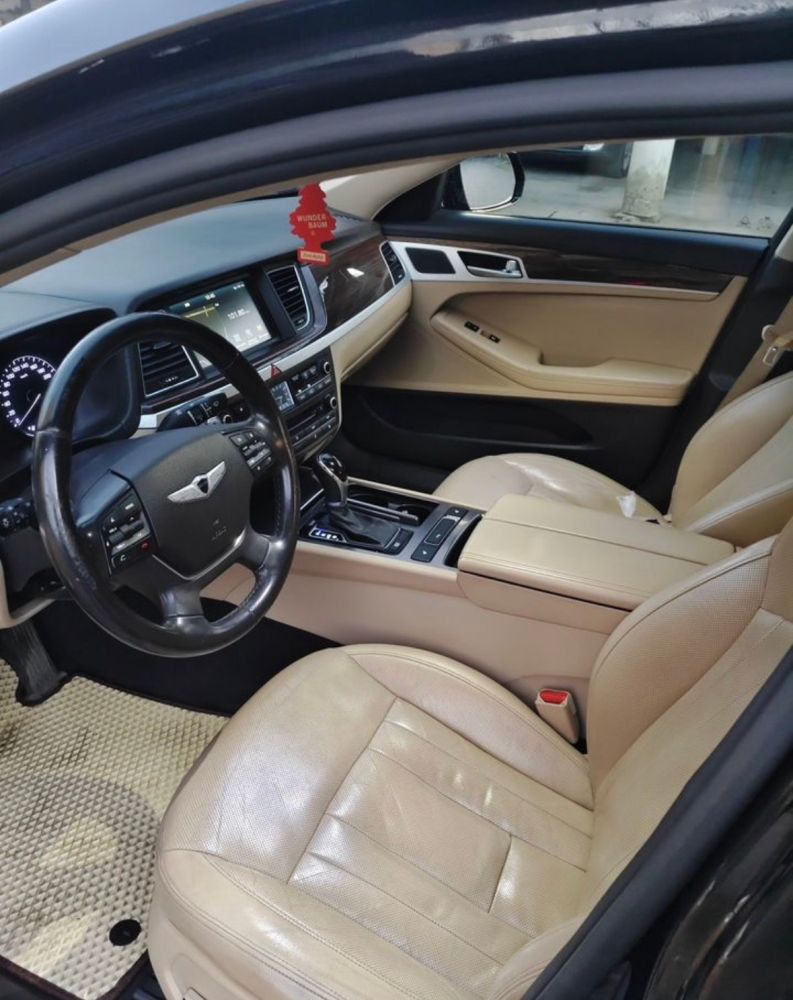 Hyundai Genesis 2014г