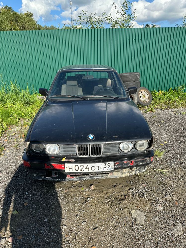 Продам BMW E30, 1989 года, купе.