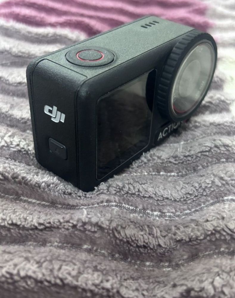 Продам Экшен камеру DJI osmo action 5pro