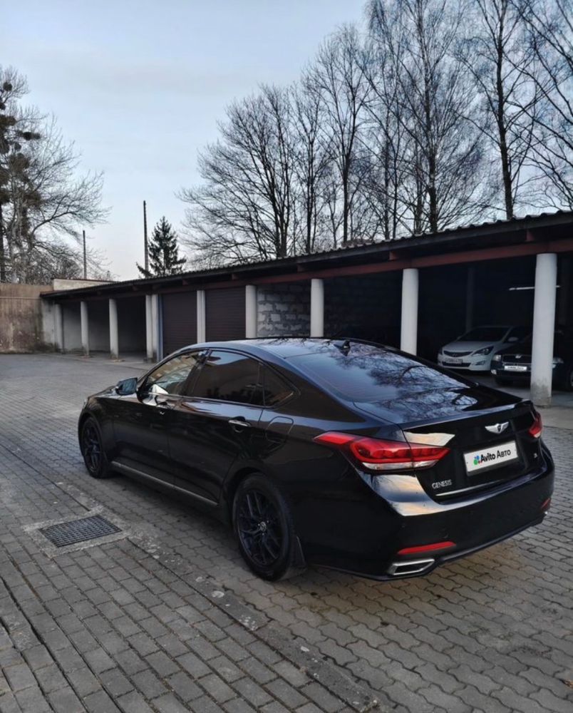 Hyundai Genesis 2014г