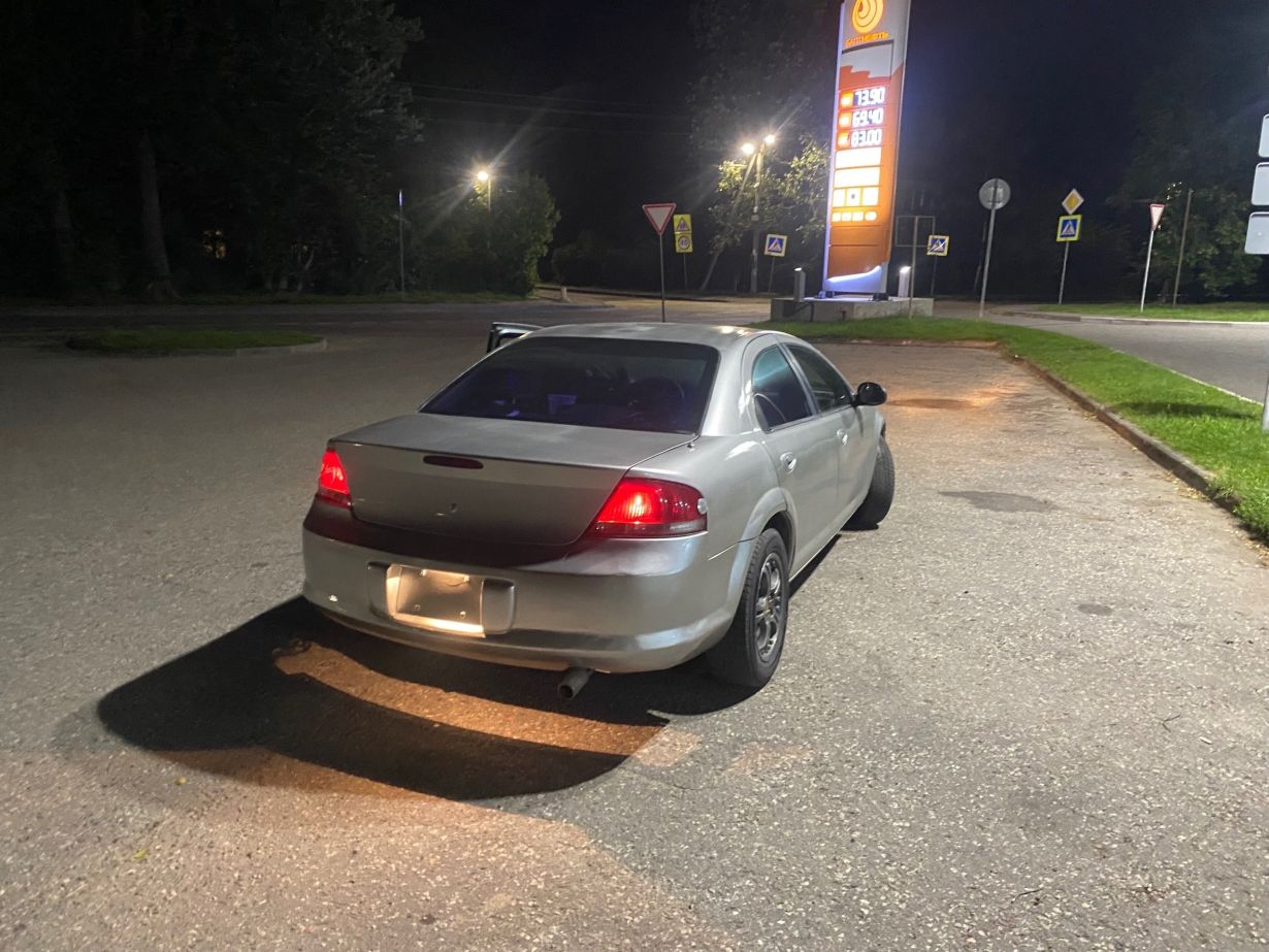 Chrysler Sebring 2004 года. 2.4 бенз