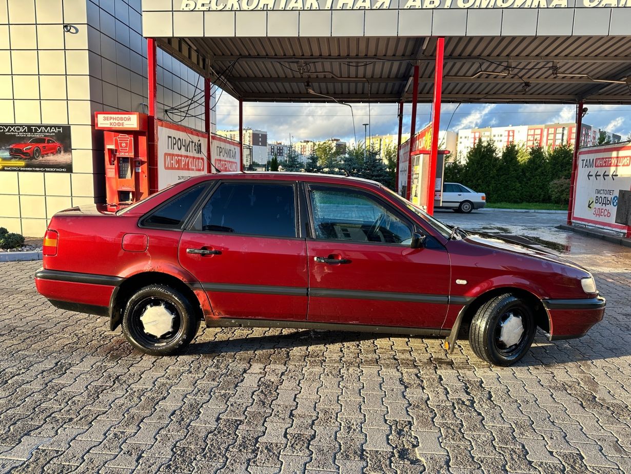 Volkswagen Passat B4, 1.8 (90 л.с.), 1994 г.в. Механика, седан