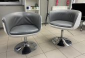 Продам 2 кресла парикмахерских цена за оба