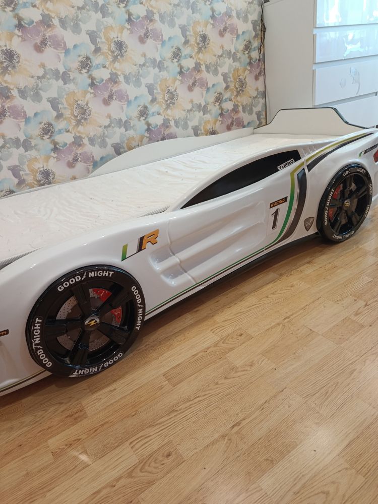 Кровать авто