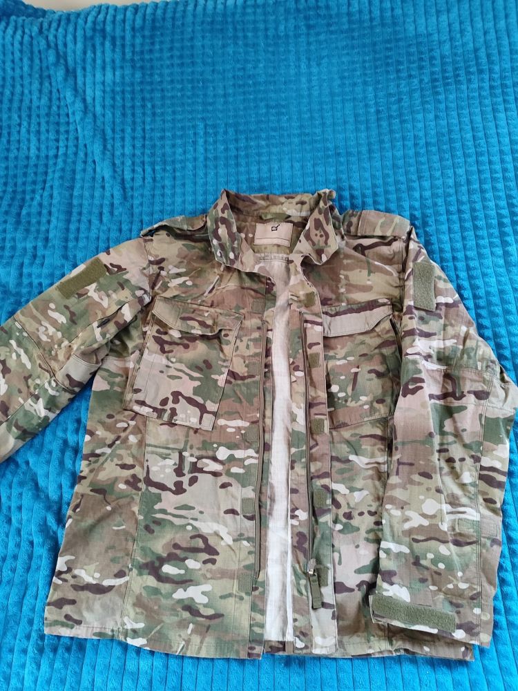 Продам, оригинальный, тактический летний китель