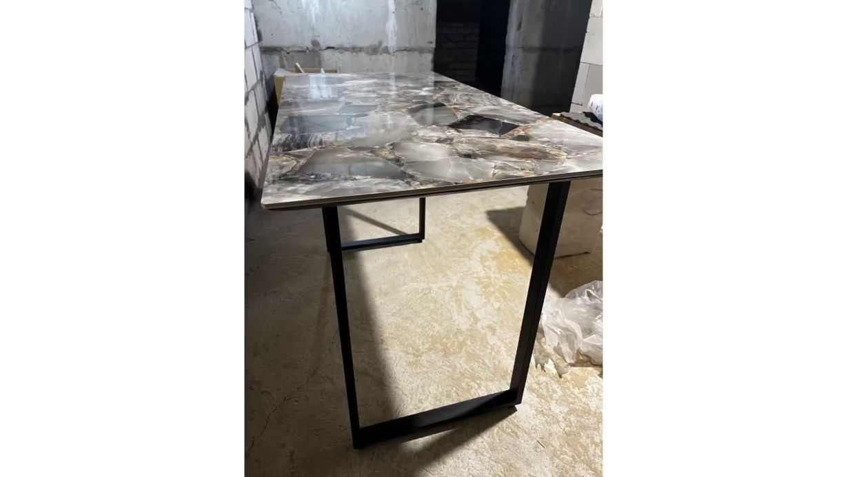Стол кухонный из керамогранита 1200х600